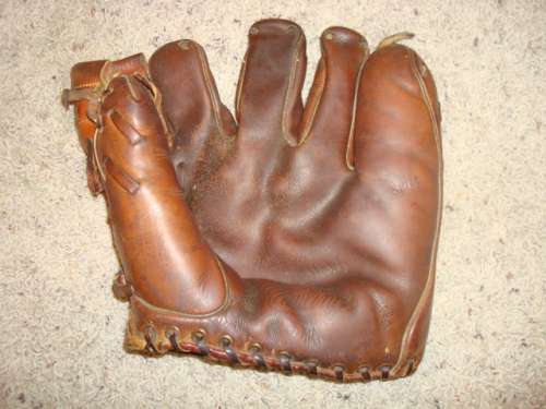 Mickey Mantle Rawlings MM Front